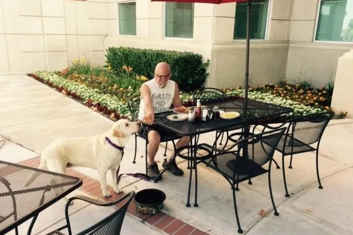 Old River Grill Pet-Friendly Restaurant in Bakersfield